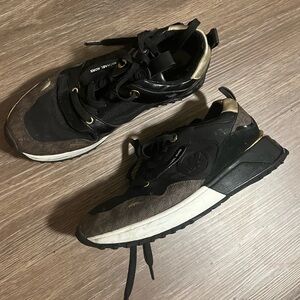 MK Theo Trainers 6.5